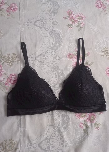 Siyah Dantelli Gotik Bralet
