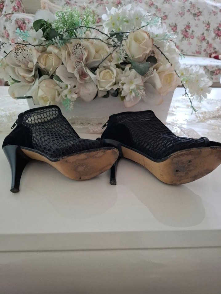 Yılan Desenli Siyah Dantel Topuklu Bot - Görsel 5