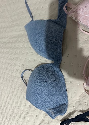 Pastel Renkli Dantel Detaylı Sütyenler - Görsel 2