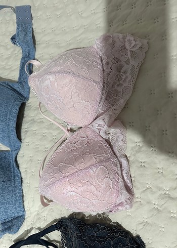 Pastel Renkli Dantel Detaylı Sütyenler - Görsel 4