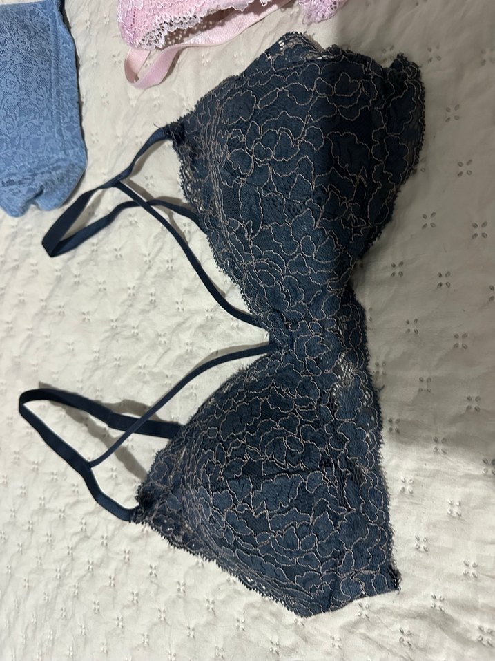 Pastel Renkli Dantel Detaylı Sütyenler - Görsel 5