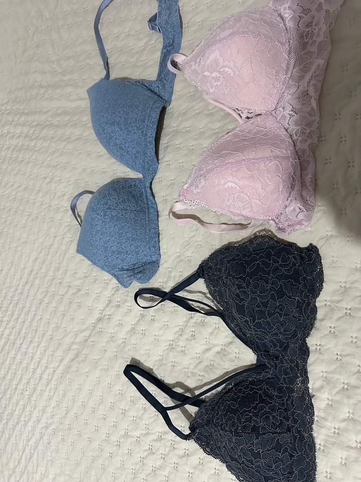 Pastel Renkli Dantel Detaylı Sütyenler - Görsel 3