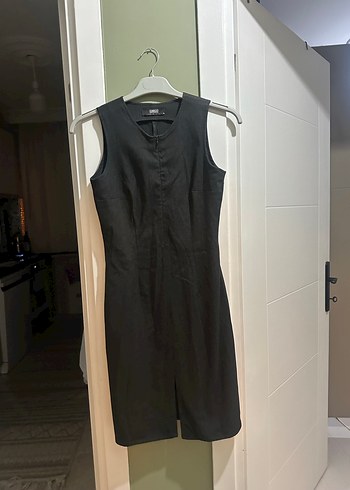 Siyah gri karışımı V Yakalı Midi Kolsuz Kadın Elbisesi - Görsel 2