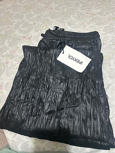 Deri görünümlü pantolon ipekyol - Görsel 6