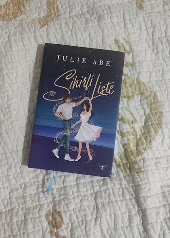 Julie Abe'den Sihirli Liste Romanı
