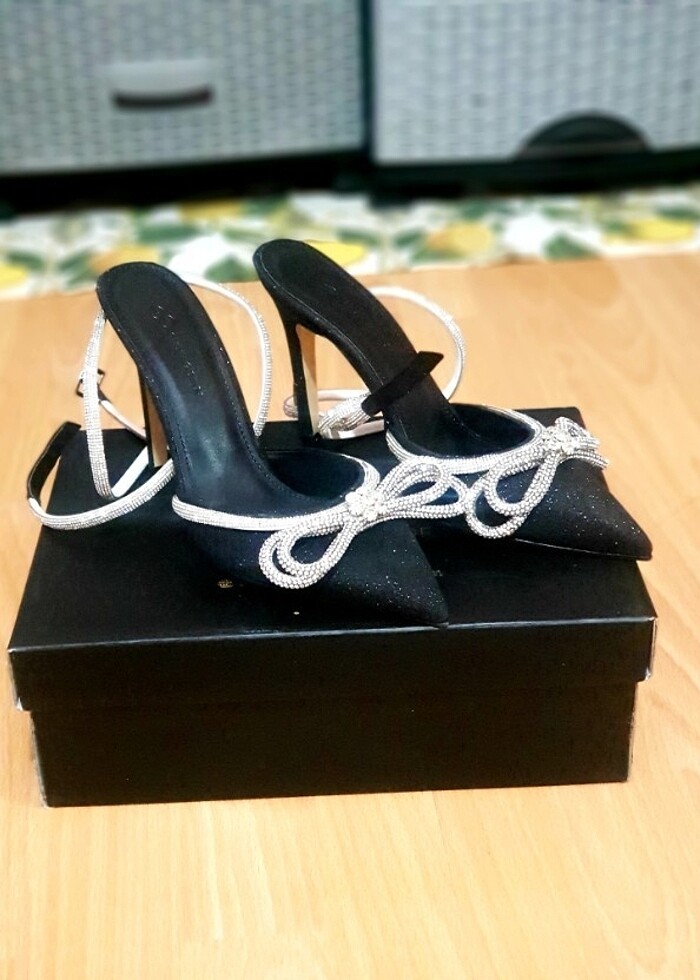 Moche kristal taşlı stiletto - Görsel 5