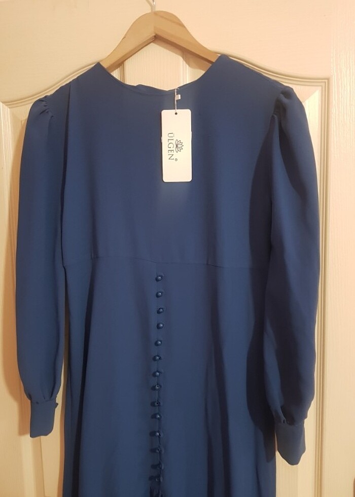 Etek kısmı fırfırlı kalem elbise  - Görsel 3