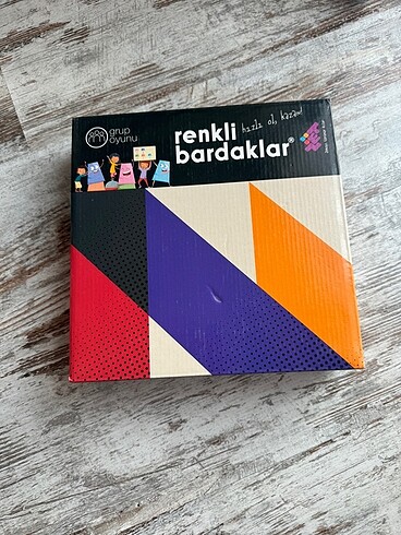 Renkli bardaklar