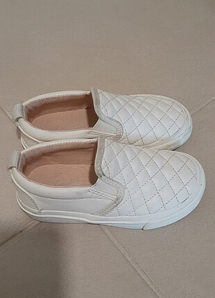 25 Beden beyaz Renk Zara günlük ayakkabı