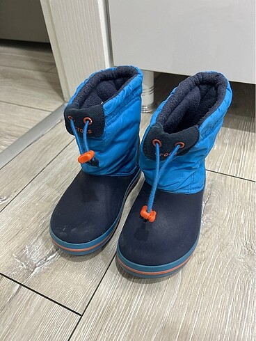 Crocs bot çizme