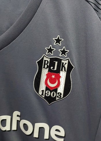 Erkek ve Kadin Gri V Yaka Kısa Kollu Spor Forma - Görsel 4