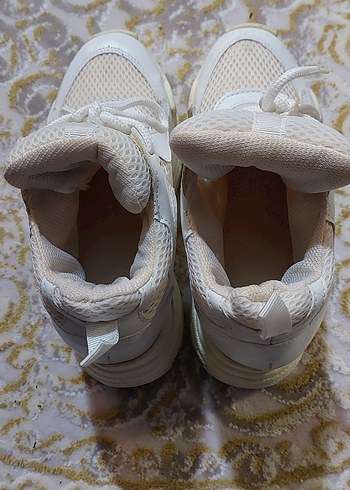 Beyaz Bağcıklı Kadın Spor Ayakkabı - Görsel 4