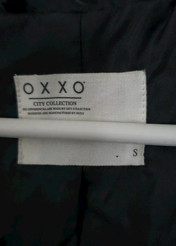 Sokak Stili Altın Renk Parlak Kemerli Yagmurluk Ceket - Görsel 6