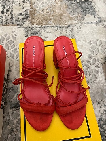 Pull and Bear Pull and bear turuncu sandalet