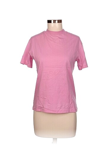 Trendyol & Milla T-shirt %70 İndirimli.