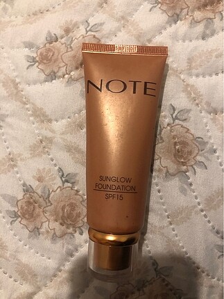 Note sunglow foundation