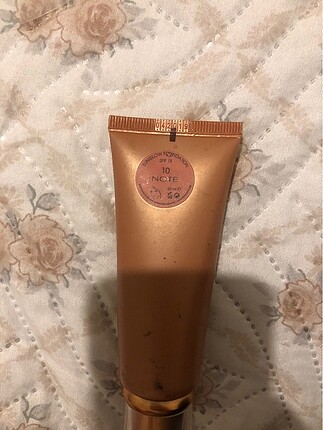 Note Note sunglow foundation