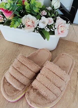 Kahve peluş terlik 