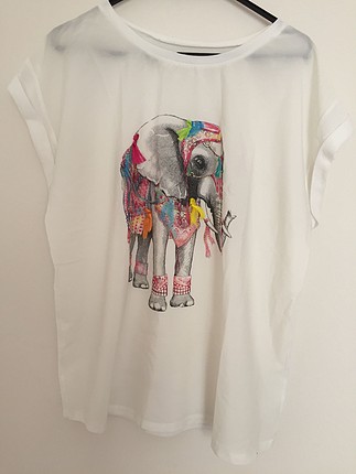 Beyaz yazlik tshirt