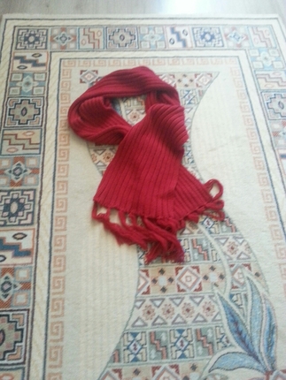 Bordo boyun atkısı 
