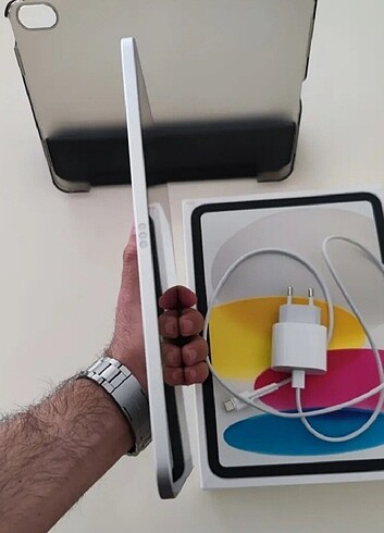 iPad 10.Nesil 256 GB Gümüş Garantili Kılıflı