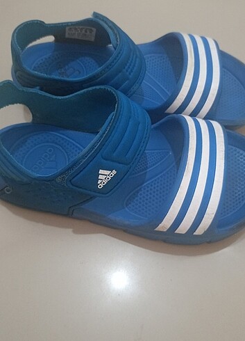 32 Beden mavi Renk Adidas mavi sandalet