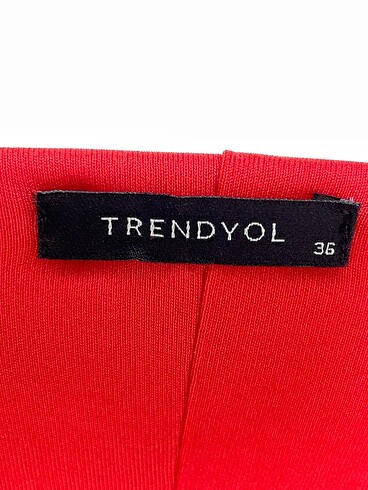 36 Beden çeşitli Renk Trendyol & Milla Kısa Elbise %70 İndirimli.