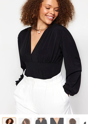 Curve Siyah V Yaka Uzun Kollu Bluz - Görsel 2