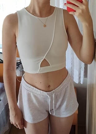 Stradivarius crop