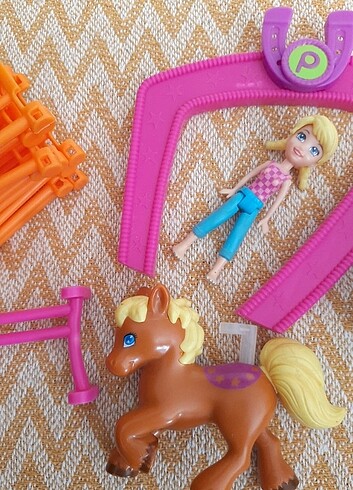 Beden Renk Polly Pocket At Çiftlik Seti