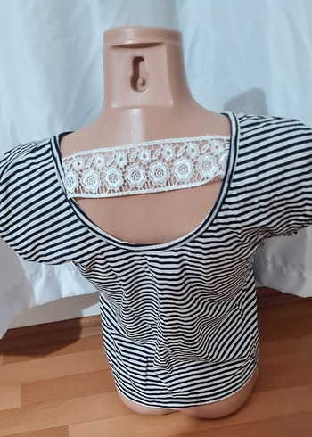 Boncuk detaylı otantik dantelli tişört - Görsel 4