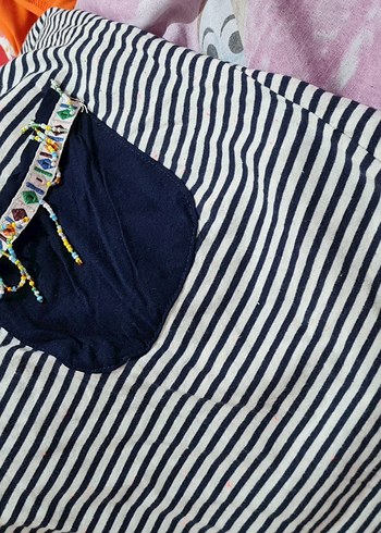 Boncuk detaylı otantik dantelli tişört - Görsel 7