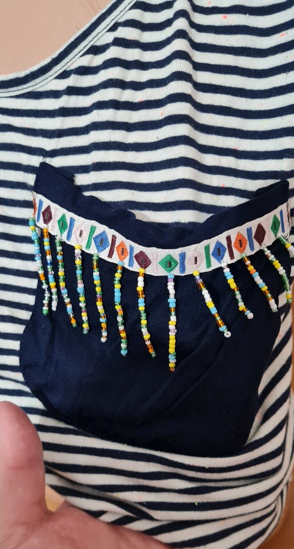 Boncuk detaylı otantik dantelli tişört - Görsel 3