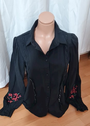 Fisto Detaylı Nakış İşlemeli Gömlek - Görsel 2