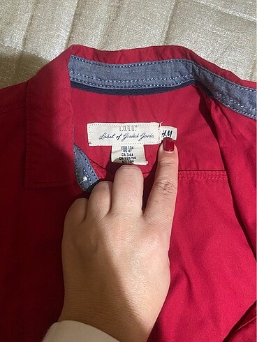 4 Yaş Beden H&M kırmızı gömlek