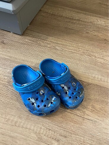 25 Beden mavi Renk Crocs terlik