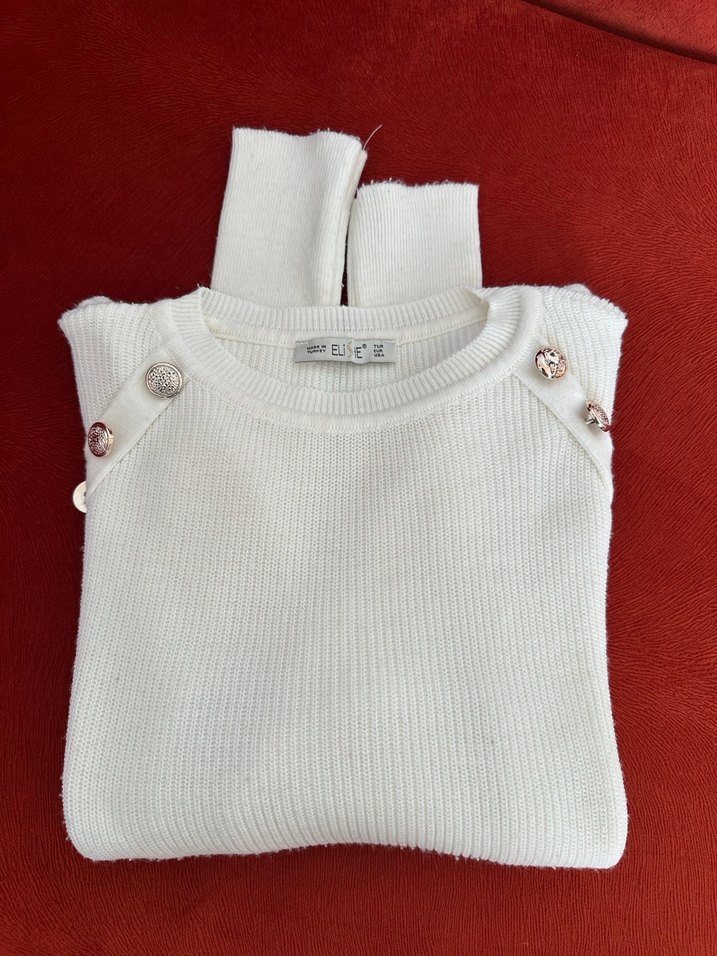 Düğmeli Beyaz Kadın Triko Kazak - Görsel 3