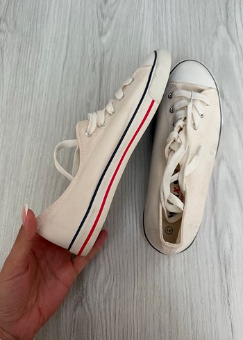 Beyaz Kadın Günlük Spor Ayakkabı - Görsel 2