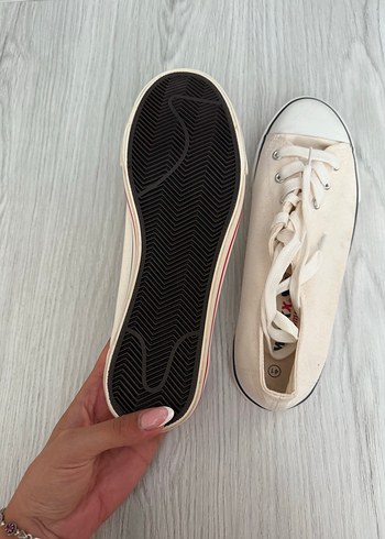 Beyaz Kadın Günlük Spor Ayakkabı - Görsel 3