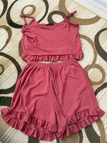 Trendyol & Milla Alt üst şortlu pijama takımı
