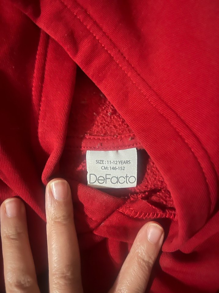 Kırmızı Kapüşonlu çocuk Sweatshirt - Görsel 2