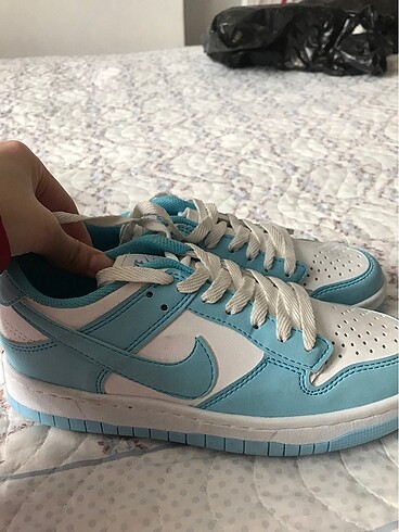 37 Beden Nike spor ayakkabı