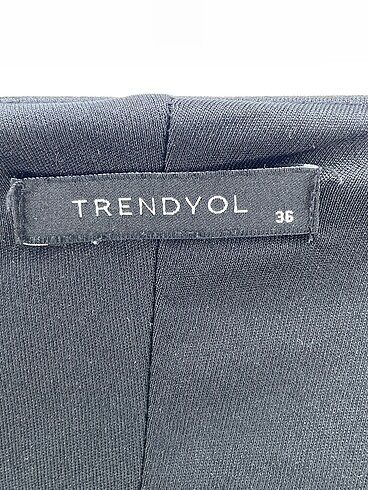36 Beden siyah Renk Trendyol & Milla Bluz %70 İndirimli.