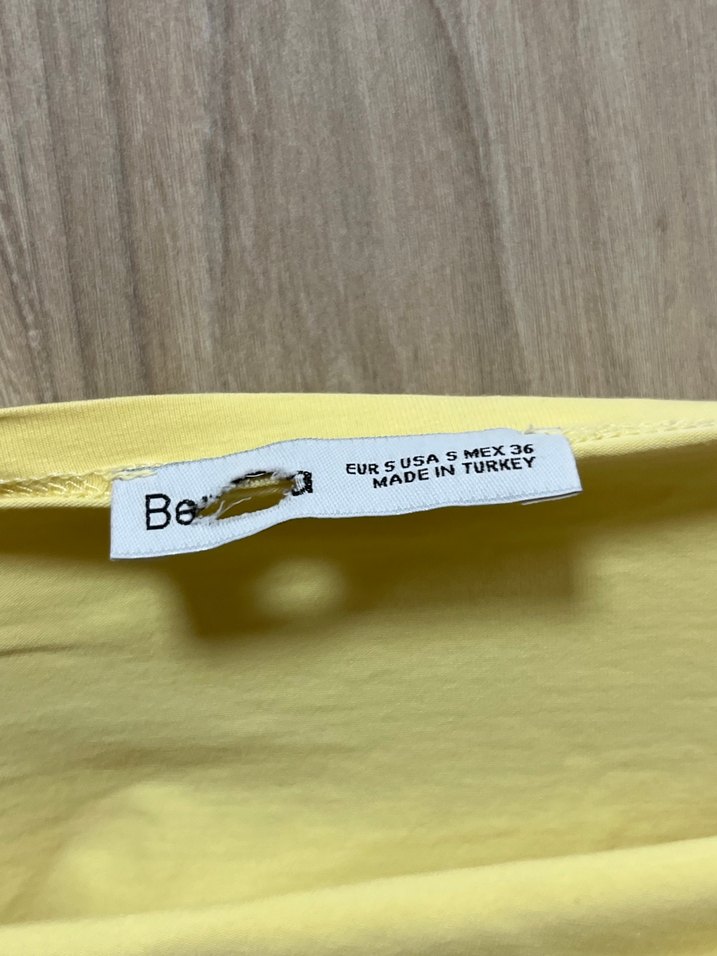 Sarı bershka straplez bluz - Görsel 3