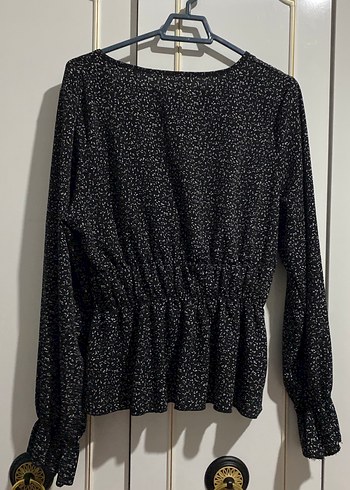Uzun Kollu Siyah V Yaka Bluz - Görsel 6