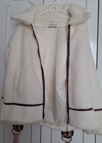 Beyaz Peluş Kadın Ceket - Görsel 3