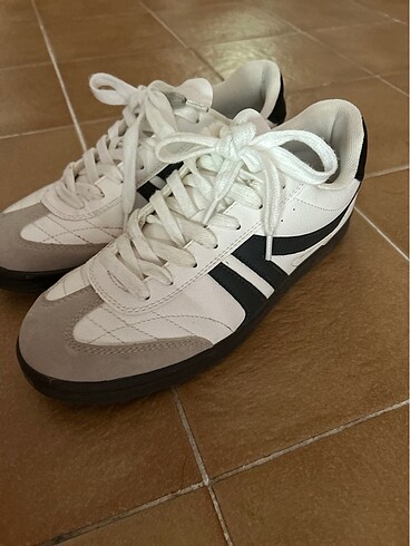 Stradivarius Spor ayakkabı