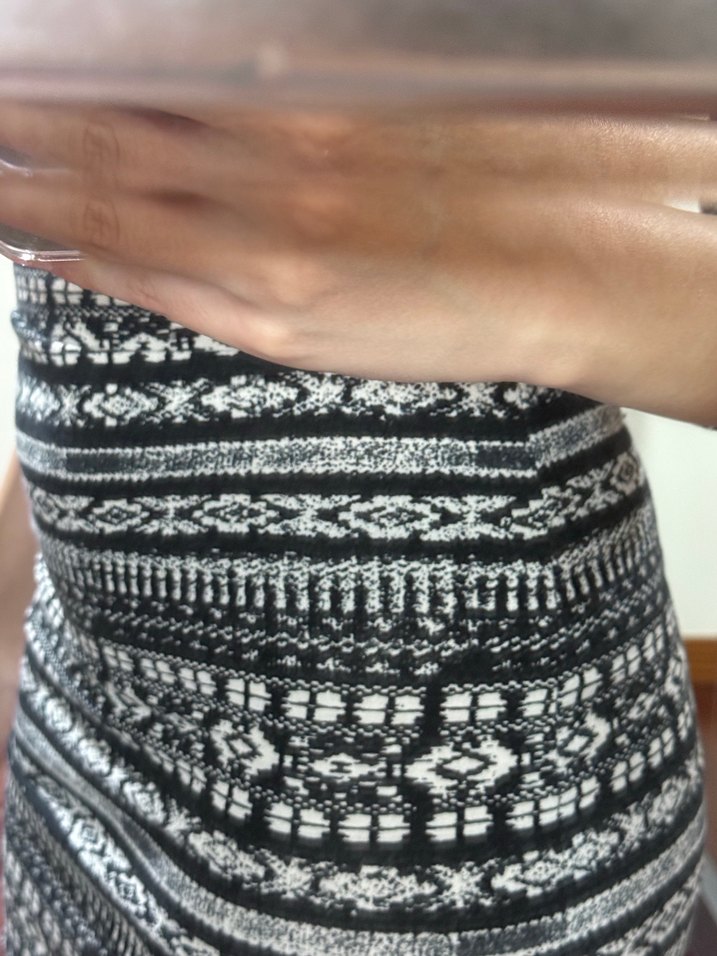 Gri Desenli Yüksek Yakalı Midi Elbise - Görsel 2