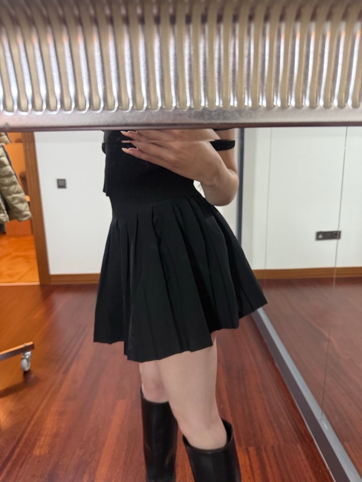 SİYAH ETEK PİLİLİ - Görsel 4