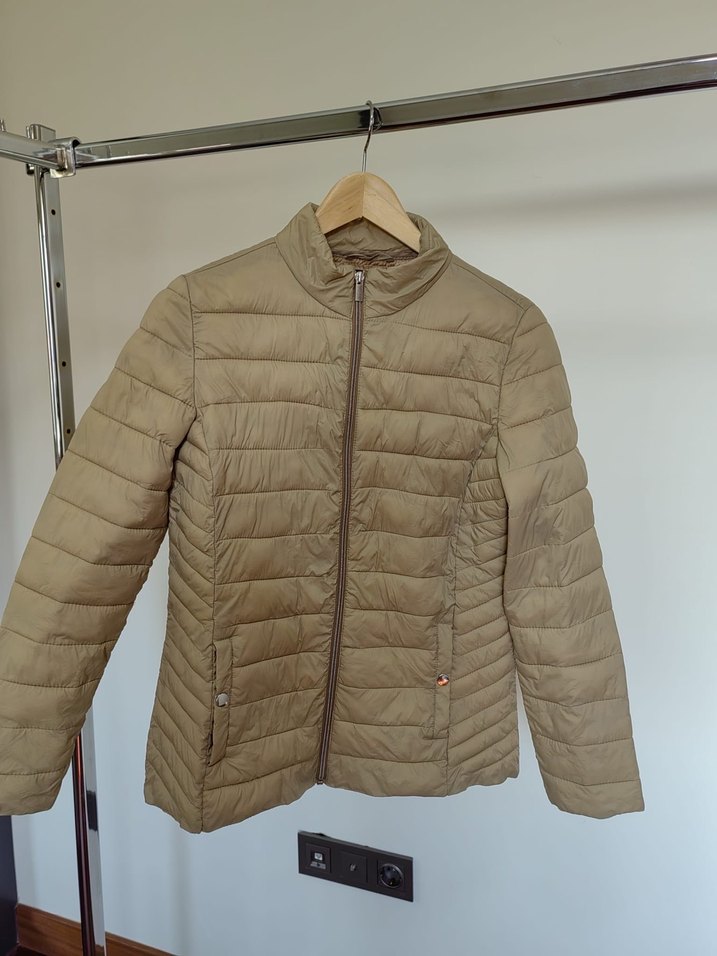 Bej Fermuarlı Kadın Mont - Görsel 4